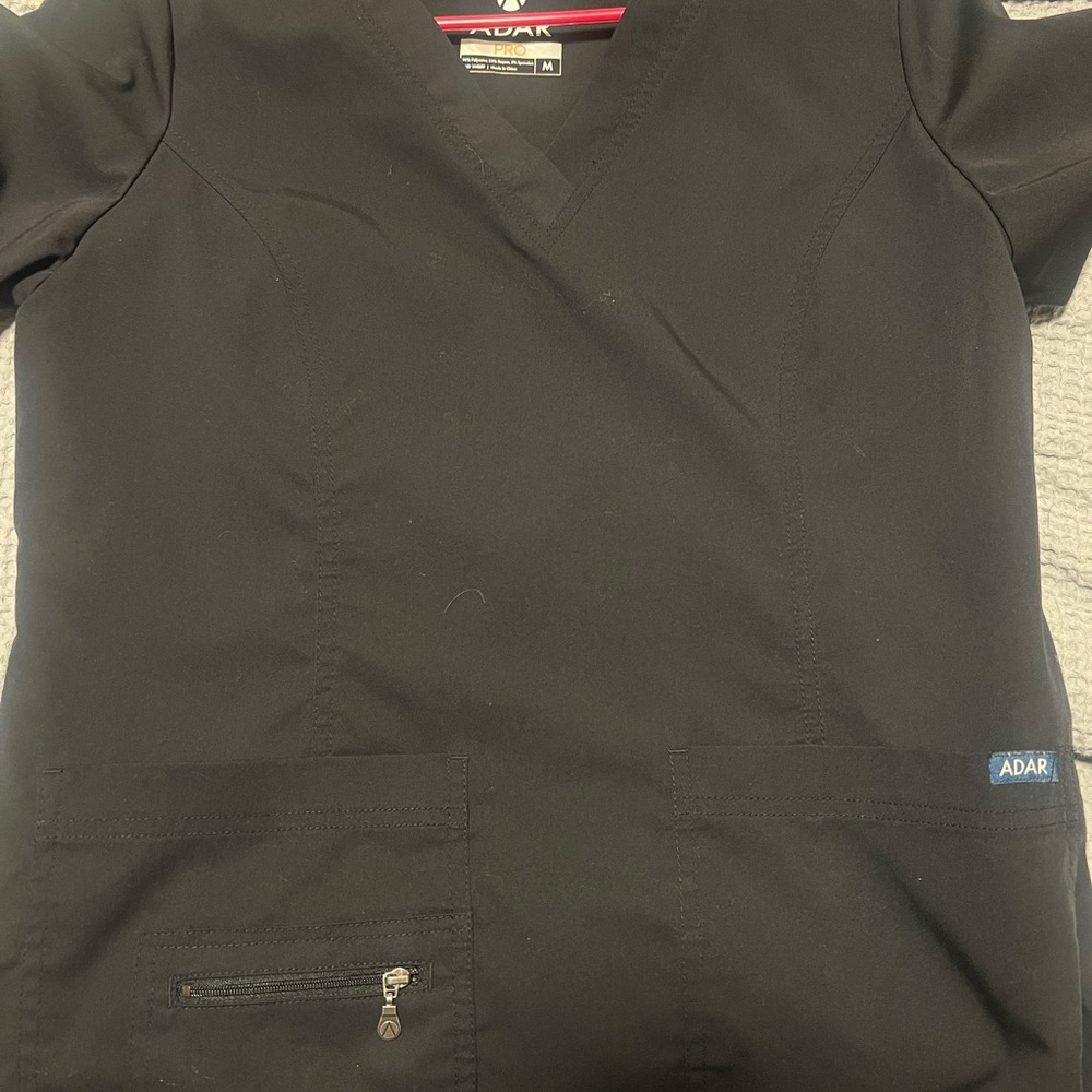 Scrub set - Picture 2 of 5